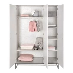 Schardt Pixie Grey Kinderzimmer Inkl. Umbauseiten Mit 3-türigem Schrank - Toppreis -Baby Welt Verkauf 06 236 43 00 pixie grey schrank 3 tueren geoeffnet dekoriert 1