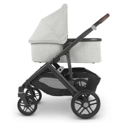UPPAbaby Vista V2 Kinderwagen Anthony White & Grey Chenille | Mit Babywanne -Baby Welt Verkauf bas22 ath onvistav2 side 3858x4661 c5368c1