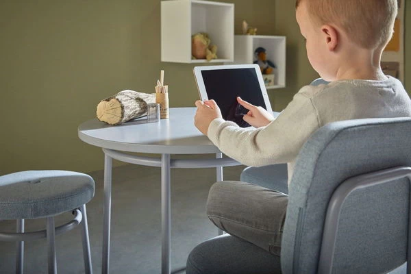 LIFETIME Chill Stuhl - Midnight Shade Metallgestell & Weiche Polster 1 LIFETIME Chill Stuhl - Midnight Shade Metallgestell & Weiche Polster