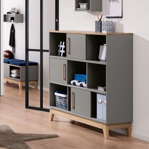 Paidi Sten Standregal 9 Fächer, 3 Schiebetüren Steingrau/Eiche Massiv 1 Paidi Sten Standregal 9 Fächer, 3 Schiebetüren Steingrau/Eiche Massiv